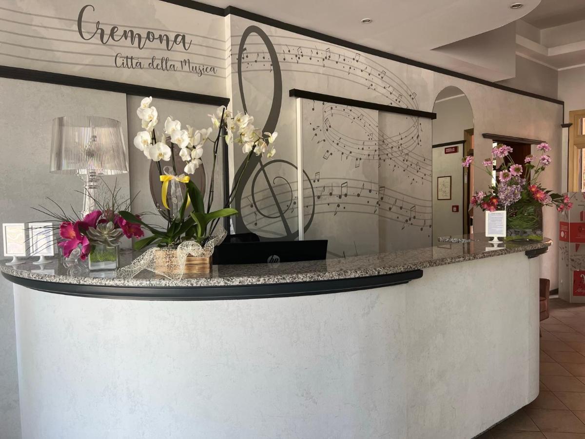 Albergo Visconti Cremona Luaran gambar