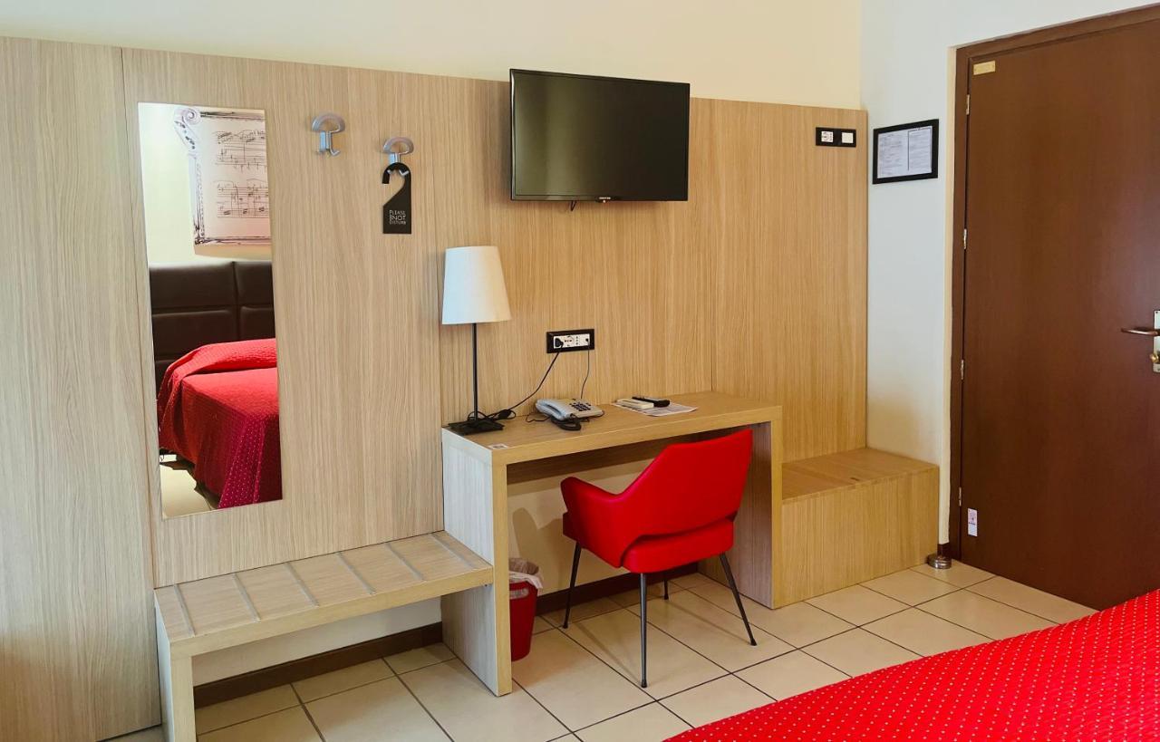 Albergo Visconti Cremona Luaran gambar