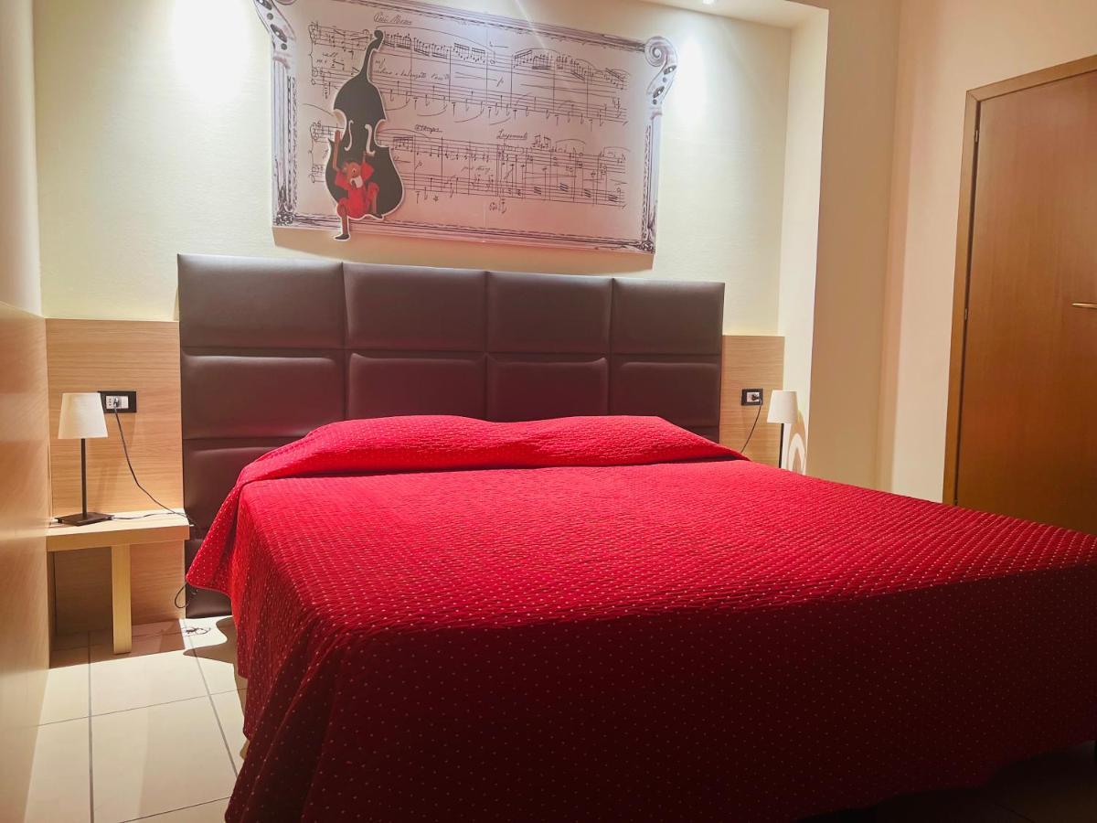 Albergo Visconti Cremona Luaran gambar