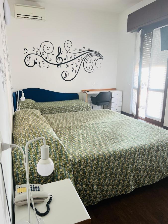 Albergo Visconti Cremona Luaran gambar