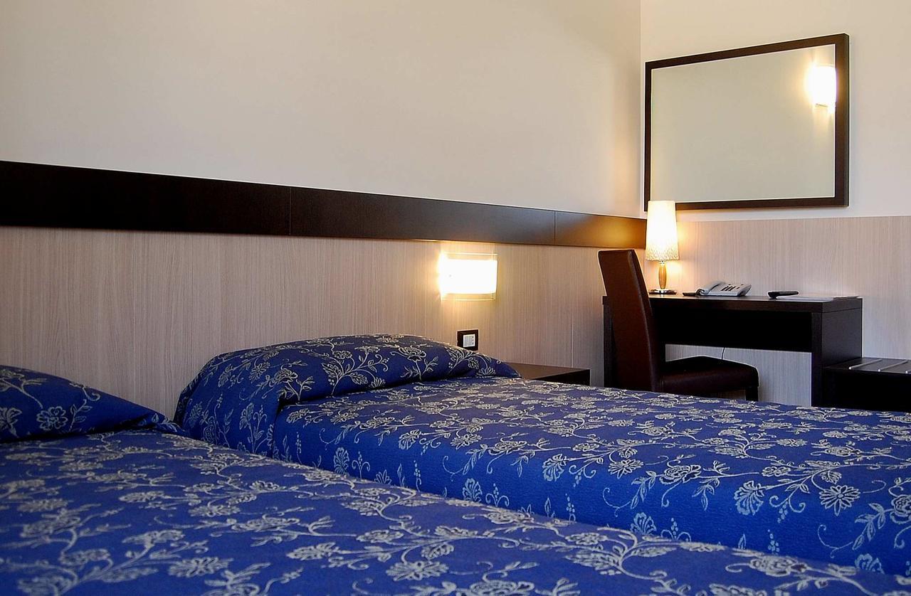 Albergo Visconti Cremona Luaran gambar